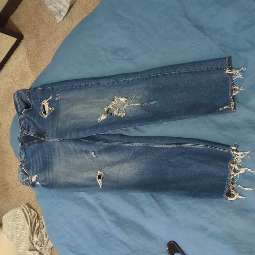 High Waist Free People High Rise Destroyed Jeans 💙💙💙